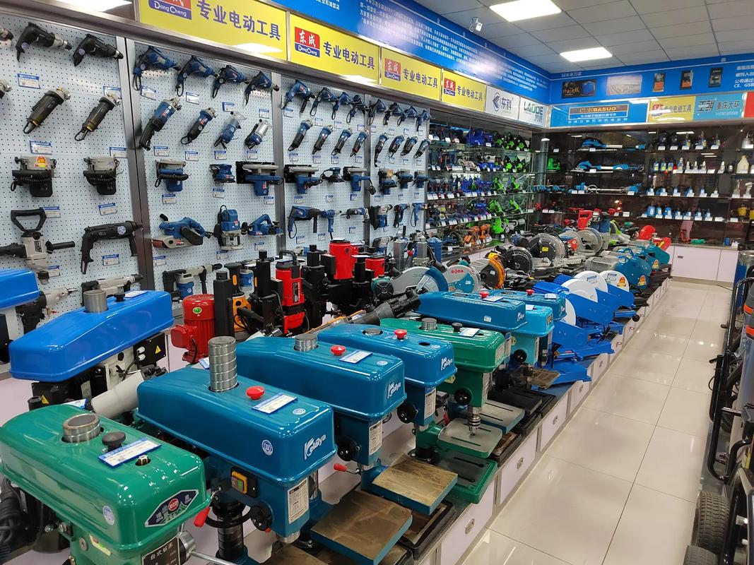 未來萬家五金機電廣西宜州店 全國連鎖，誠信經營，專注氣動與機電